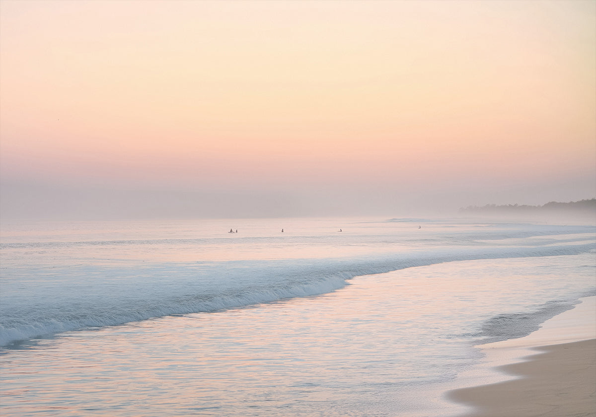 Pastel Sunrise Over Calm Sea Plakat