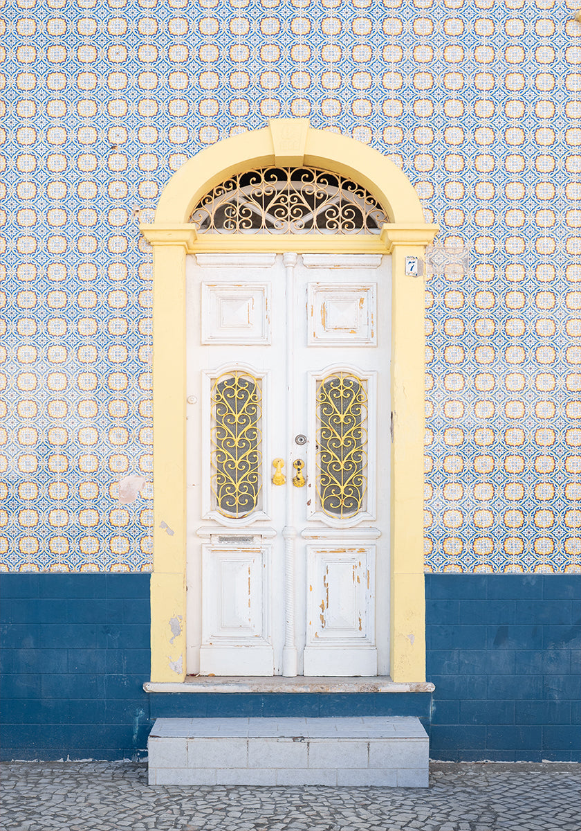 Blue and Yellow Facade Plakat