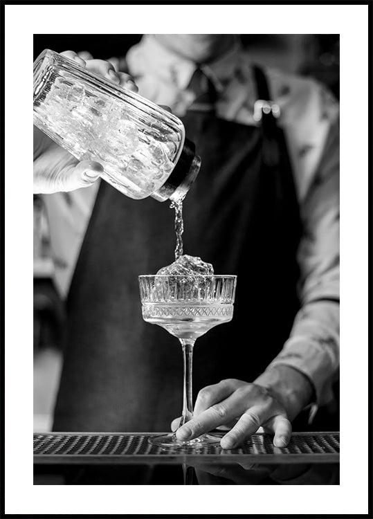 Bartender Pouring Cocktail Plakat