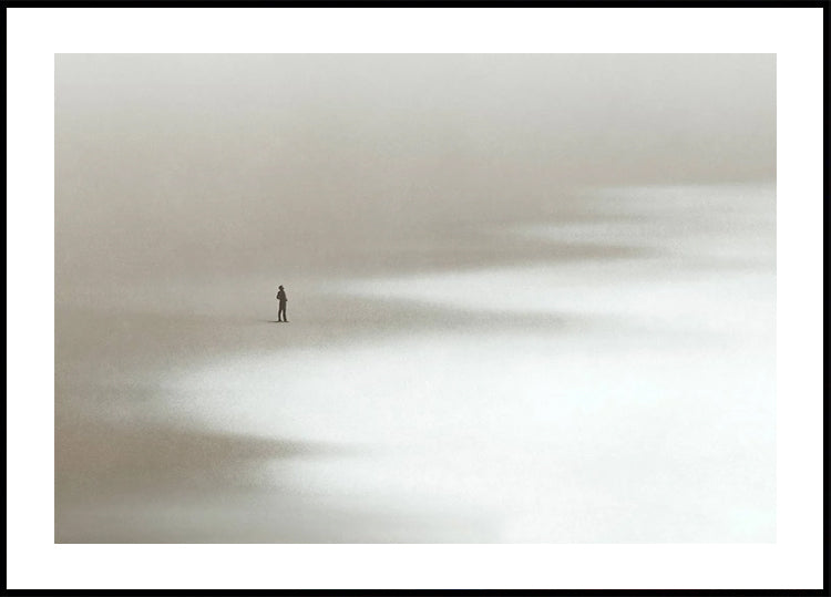 Lonely Man Walking the Beach Plakat