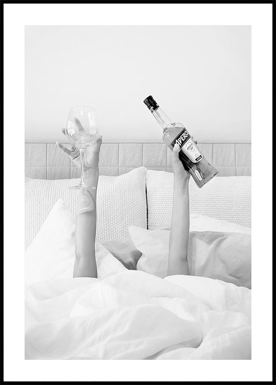 Aperol In Bed Low Key Plakat