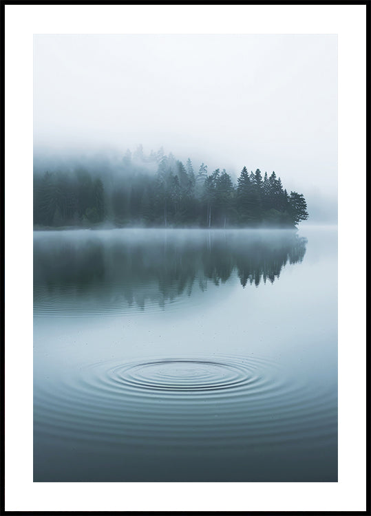 Water Ripples and Foggy Forest Plakat