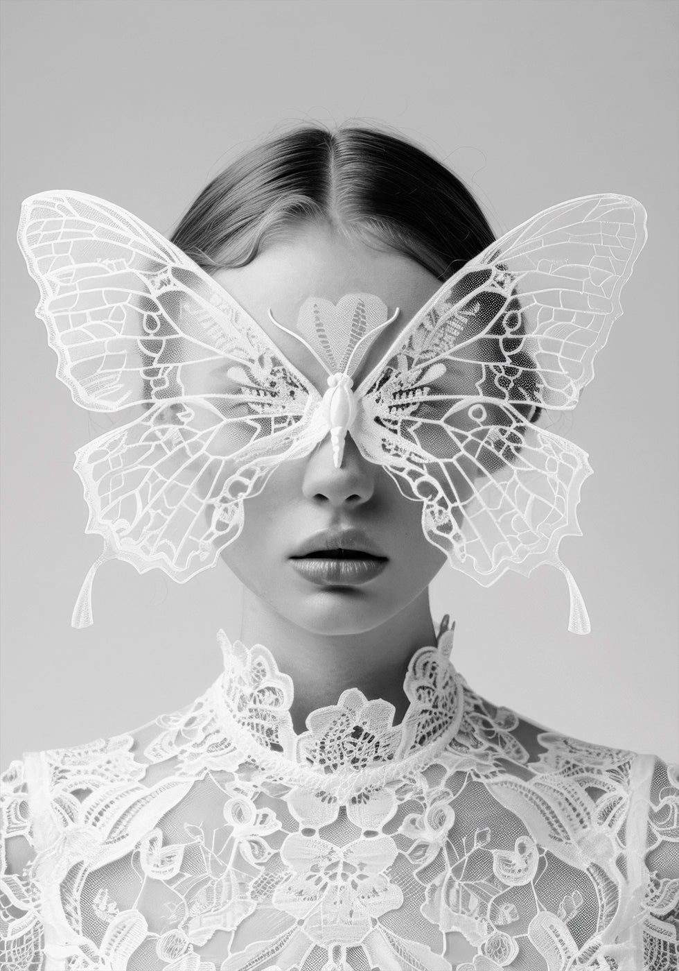 Lady in White with Butterfly Mask Plakat