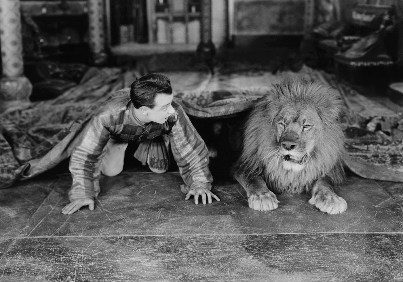 Man with Lion - Classic Black and White Plakat