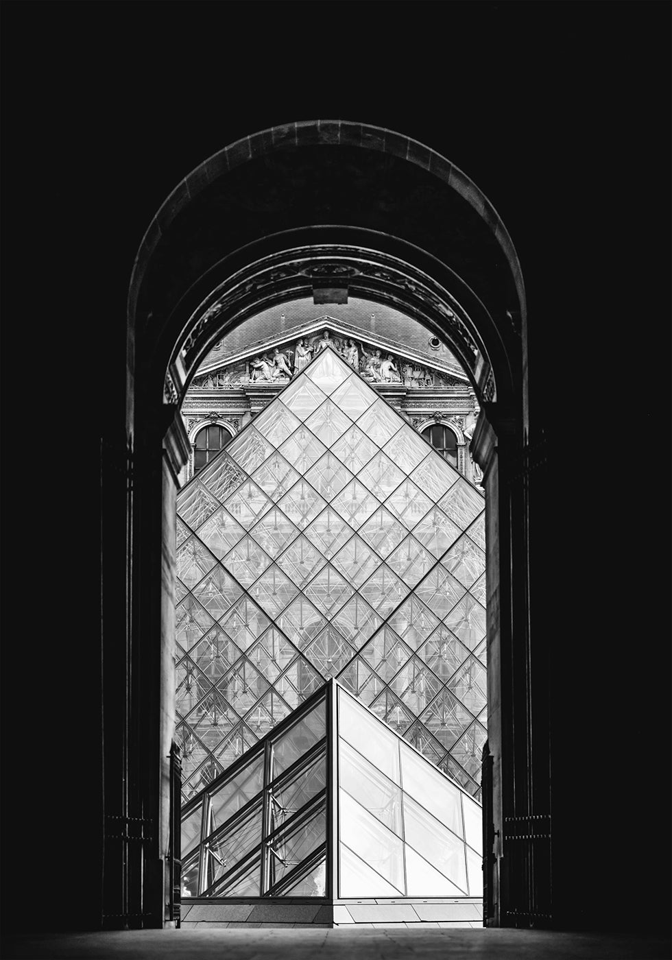 Musée du Louvre Pyramid Black & White Plakat