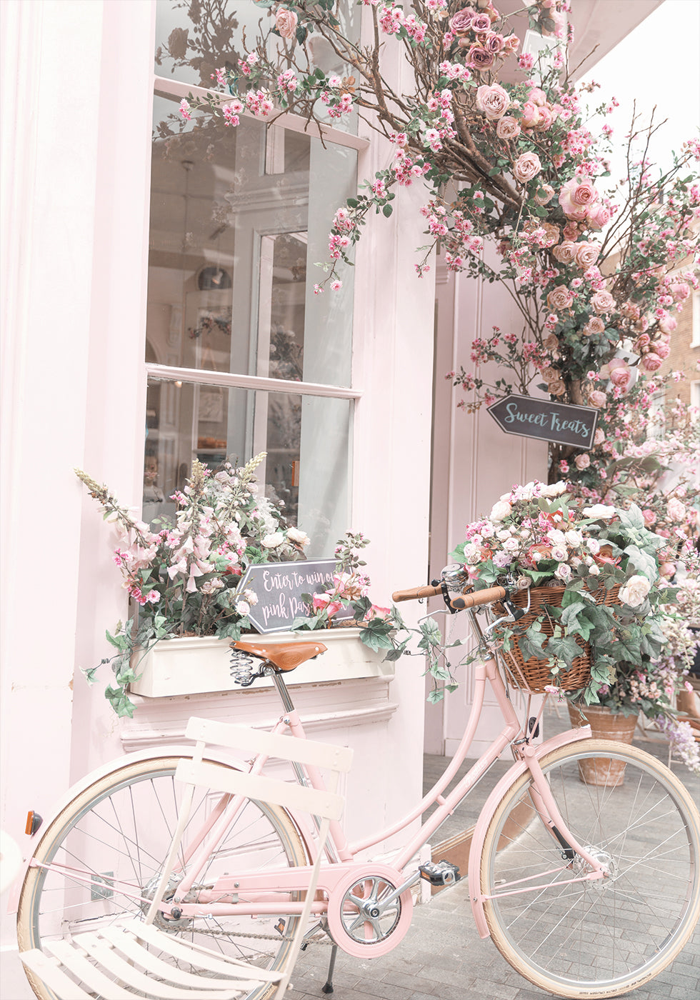 Pink Bicycle with Flowers Plakat