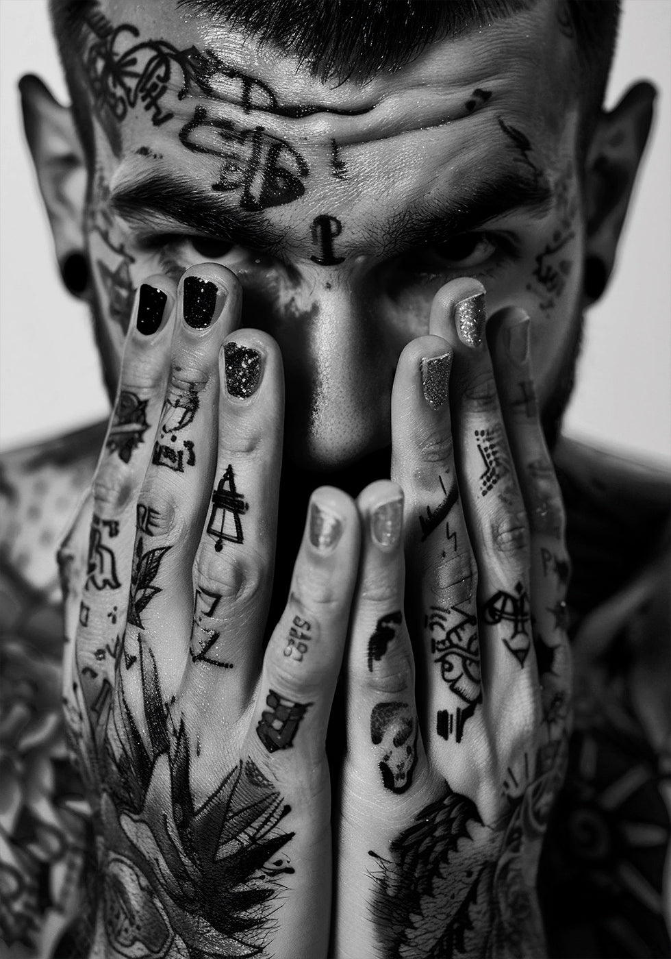 Tattooed Face and Hands Plakat