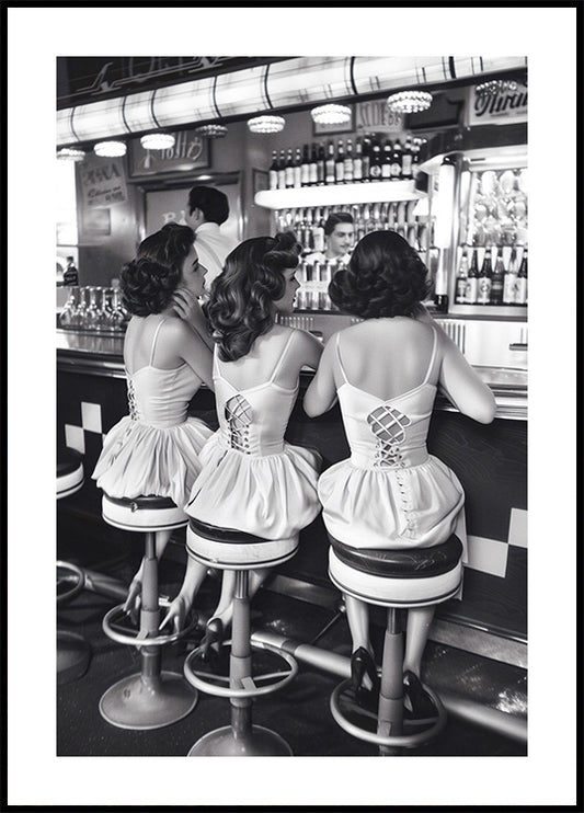 Women Drinking At Bar Wall Art Plakat