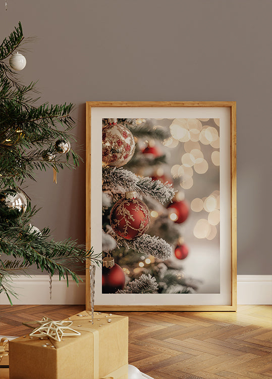 Christmas Tree with Red Ornaments Plakat