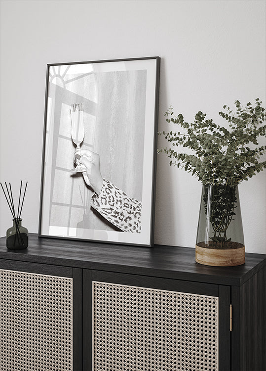 Hands Glass Black and White Plakat